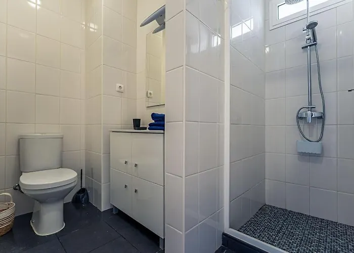 Melro's Place By Madeira * 蓬他达维托亚